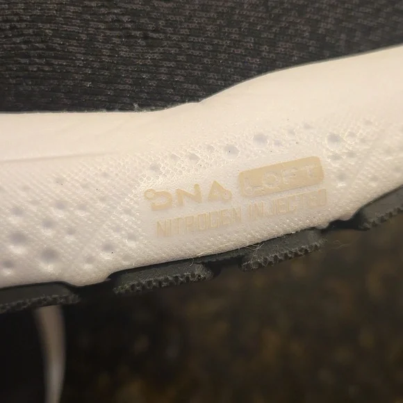 Brooks Ghost 16 Women Size 11 Medium B BNIB - Picture 8 of 8